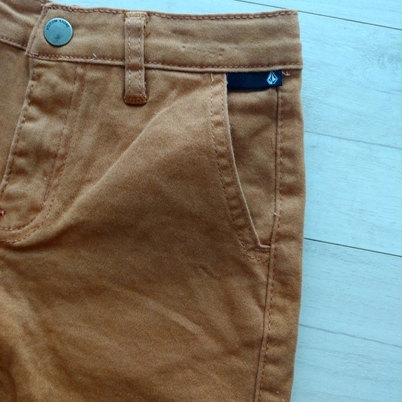 VOLCOM NEW toddler Linen Button Up Shirt & Chino Shorts Set - Picture 11 of 12